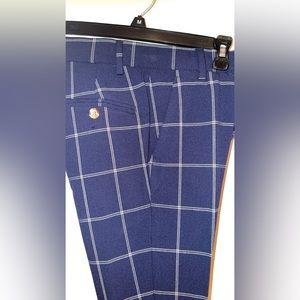 Smart pants in plaid